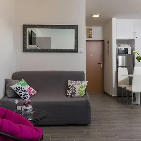 South Side - With View Apartment