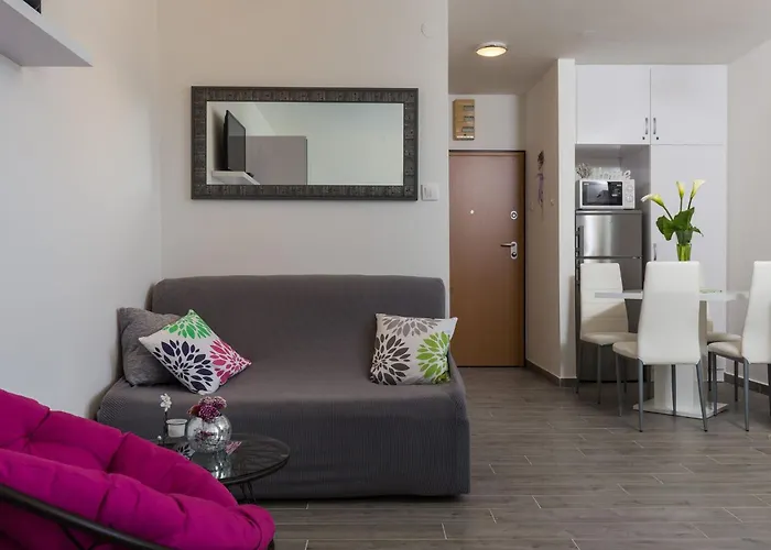 South Side - With View Apartment