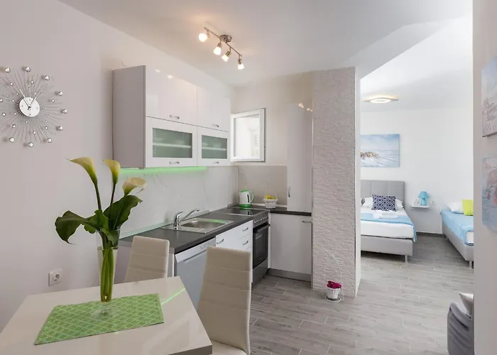 South Side - With View Ragusa